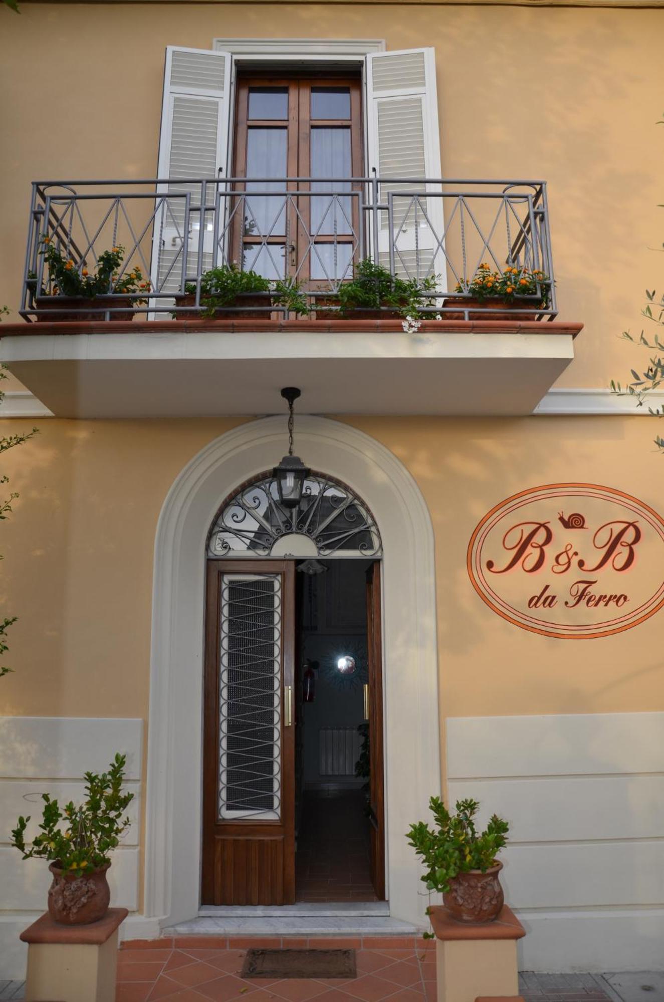 B & B Da Ferro Massarosa Exterior foto